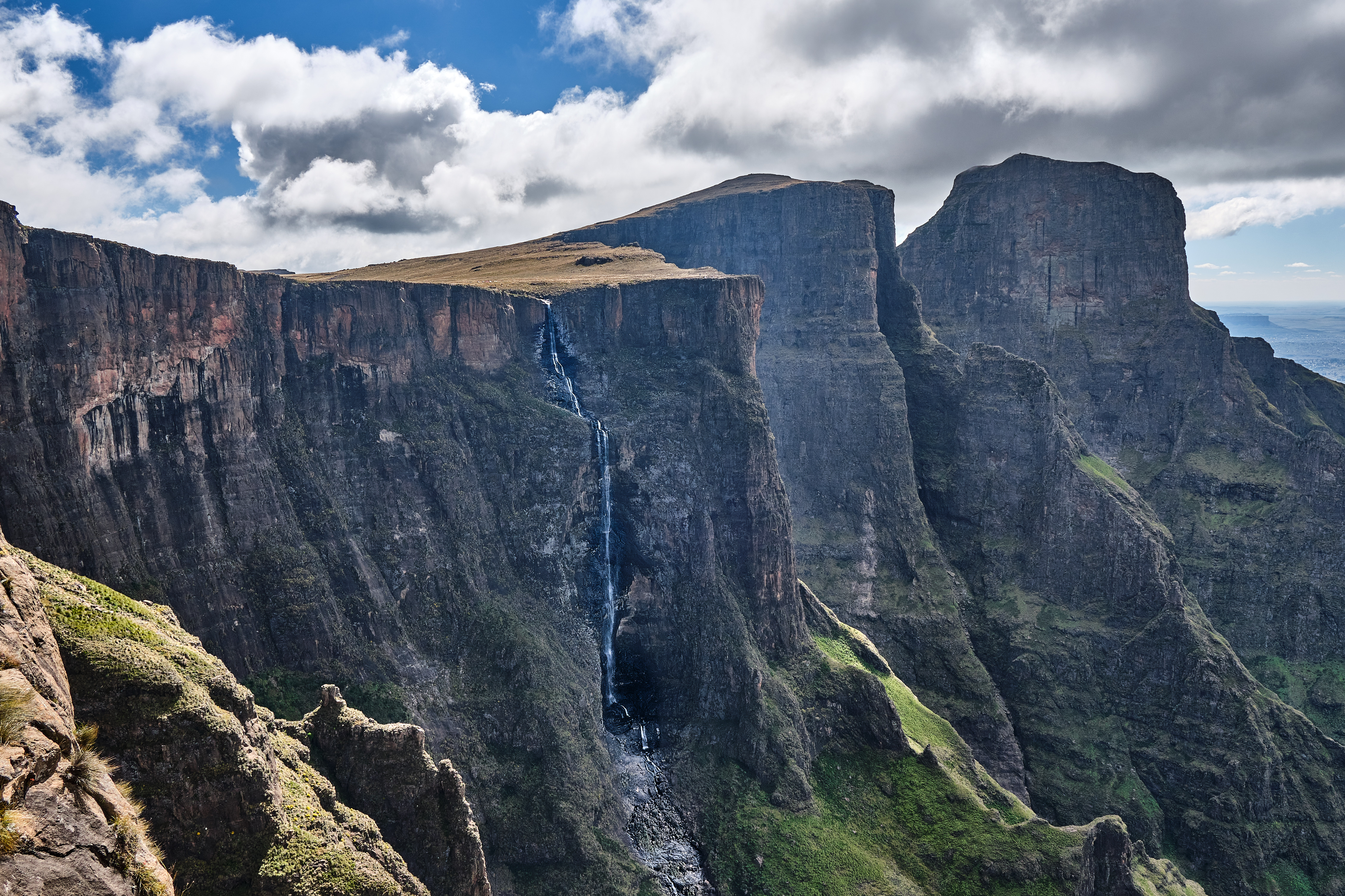 View of Tugela Falls dropping from the Amphitheatre escarpment in the Drakensberg Mountains, South Africa.