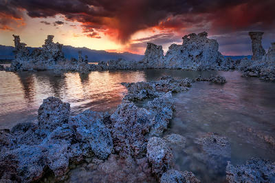 south tufa mono lake tufa formations sunset reflection sierra nevada eastern sierra california