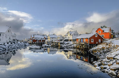 Henningsvær winter harbor