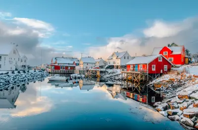 Henningsvær winter harbor