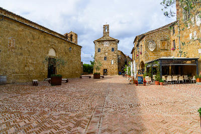 View of the main square, Piazza del Pretorio, in Sovana, southern Tuscany.