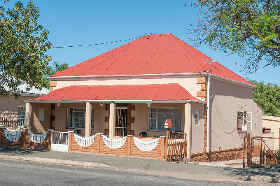 Traditional Karoo house with a red roof in Oudtshoorn in the Little Karoo, Western Cape, South Africa