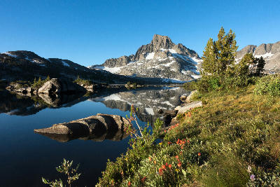 thousand island lake banner peak reflection john muir trail ansel adams wilderness california