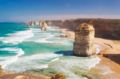 Twelve Apostles limestone sea stacks and coastal cliffs on the Great Ocean Road, Victoria, Australia.