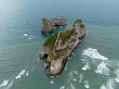Wharariki Beach