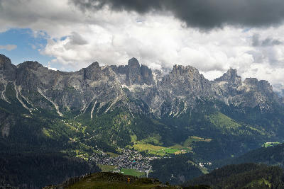 Hiking near Cima Costazza and Baita Segantini - Italy