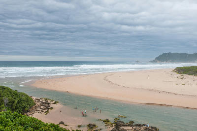 Swartvlei Mouth and sandbanks where the Swartvlei Estuary meets the Indian Ocean near Sedgefield.