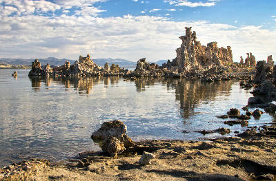 mono lake tufa formations sunrise eastern sierra nevada california reflection